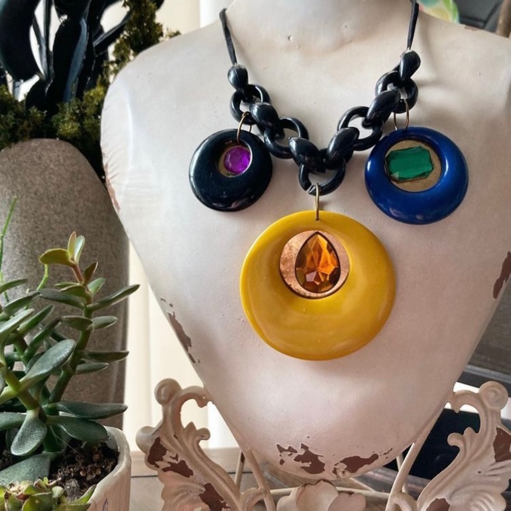 Geometric Chunky Jewel Toned and Accented Chain Necklace